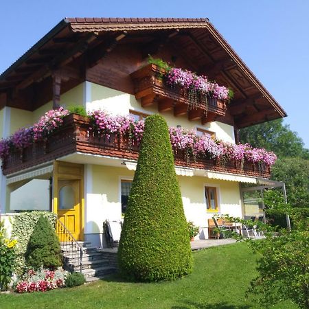 Bed and Breakfast Privatzimmer Eva Leitgeb Faistenau Exterior foto