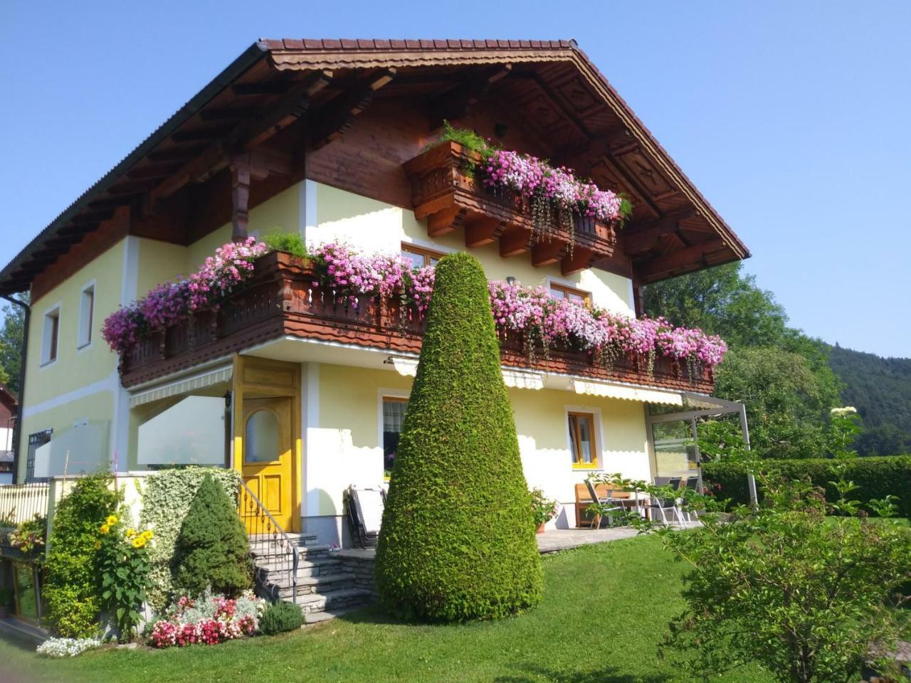 Bed and Breakfast Privatzimmer Eva Leitgeb Faistenau Exterior foto